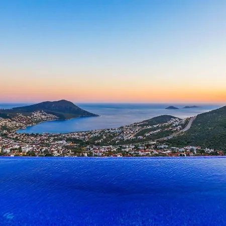 2 Bedroom Seaview With Private Pool Vilă