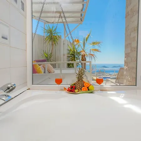 2 Bedroom Seaview With Private Pool